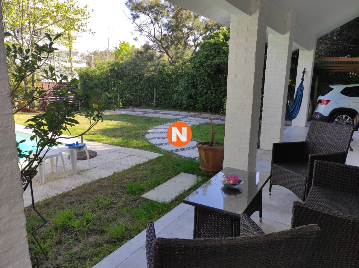 Casa Ref.206143 - Casa en Venta y Alquiler, Aidy Grill, Punta del Este, 4 Dormitorios.