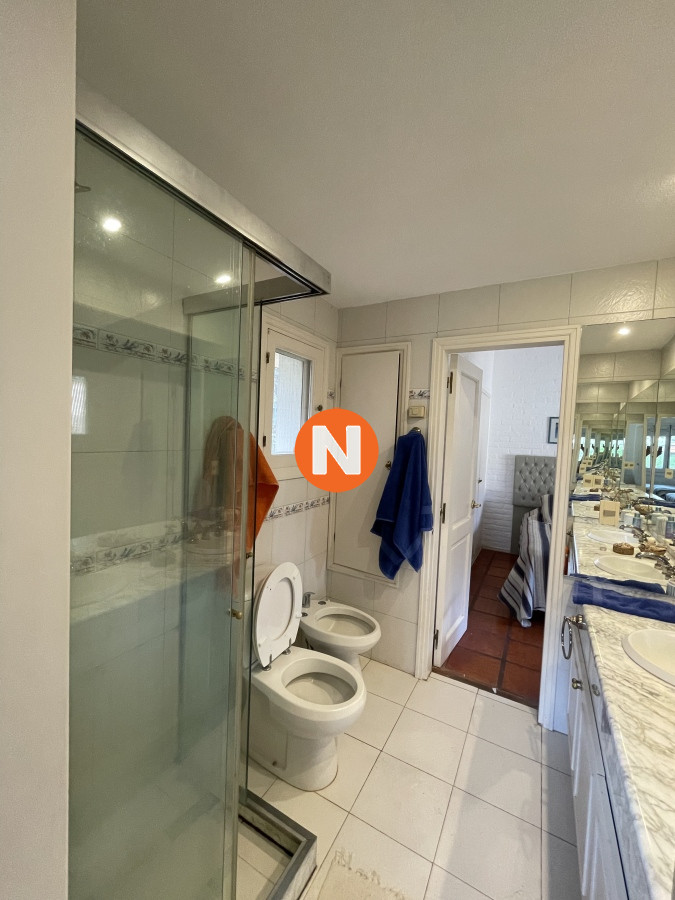 Casa Ref.205181 - Casa en Venta y Alquiler, La Barra, La Barra, 3 Dormitorios.