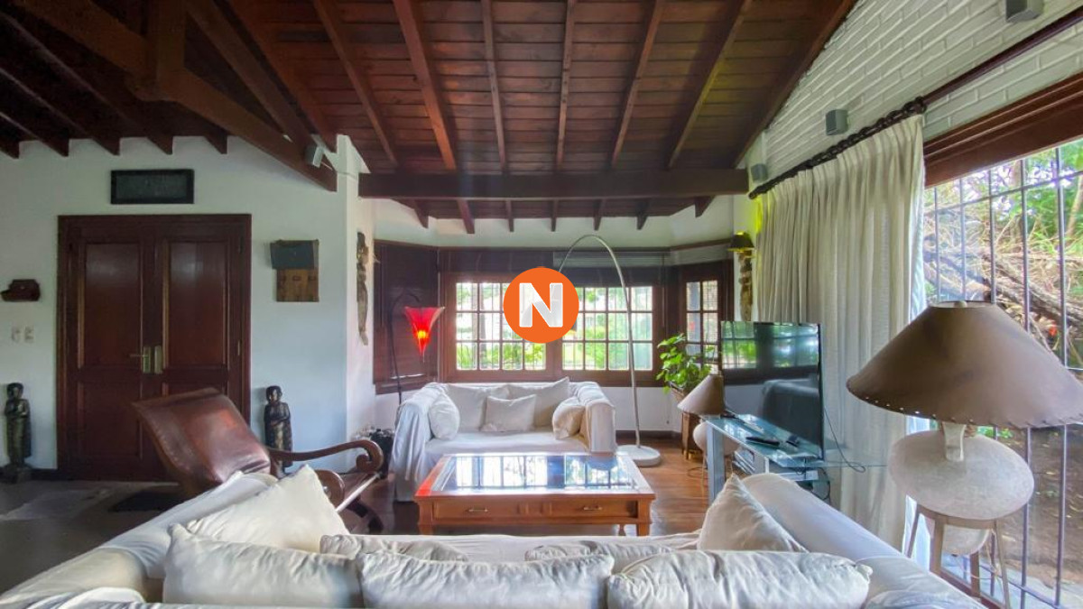 Casa Ref.206136 - Casa en Venta y Alquiler, Mansa, Punta del Este, 4 Dormitorios.
