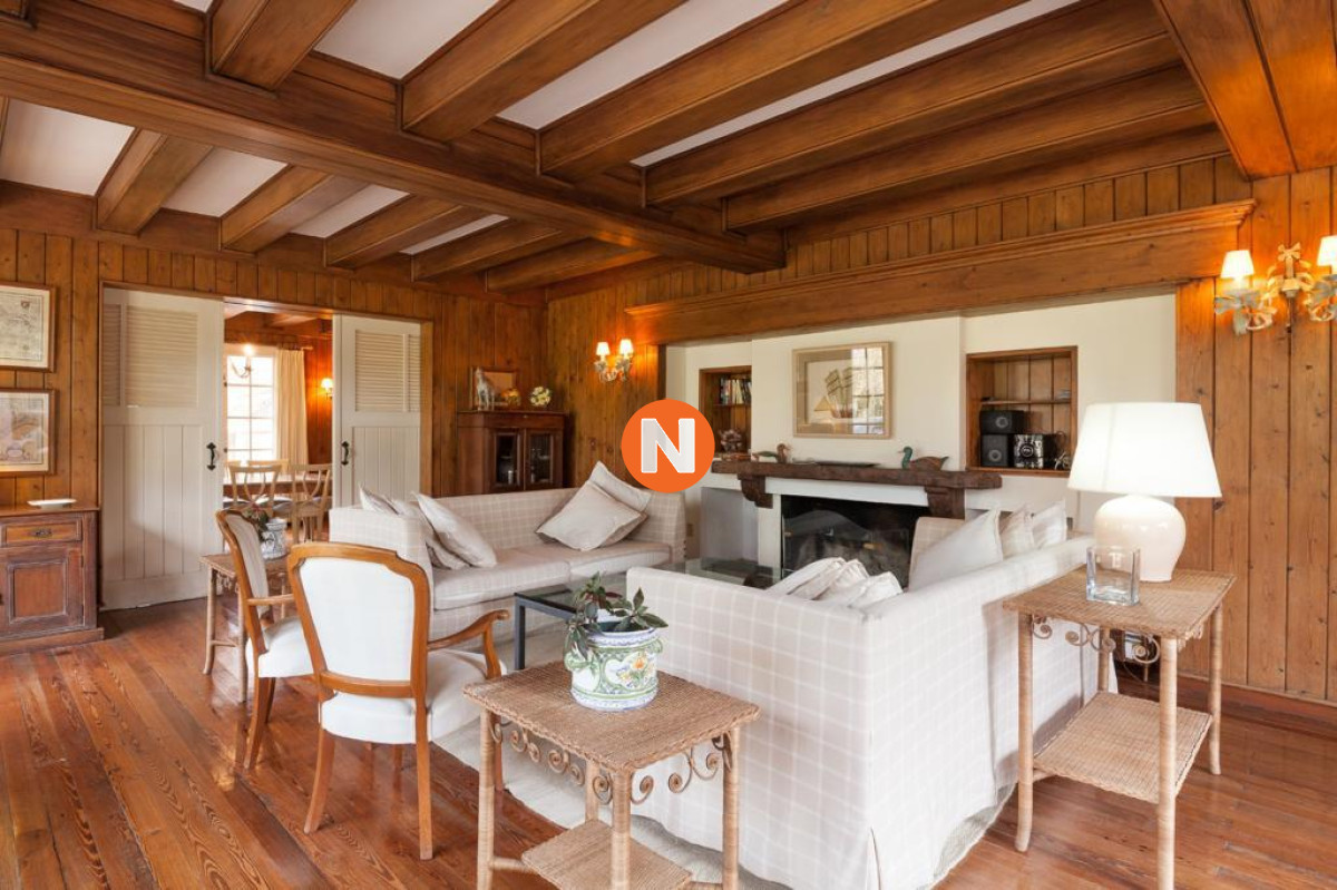 Casa Ref.209145 - Casa en Venta, Golf, Punta del Este, 5 Dormitorios.