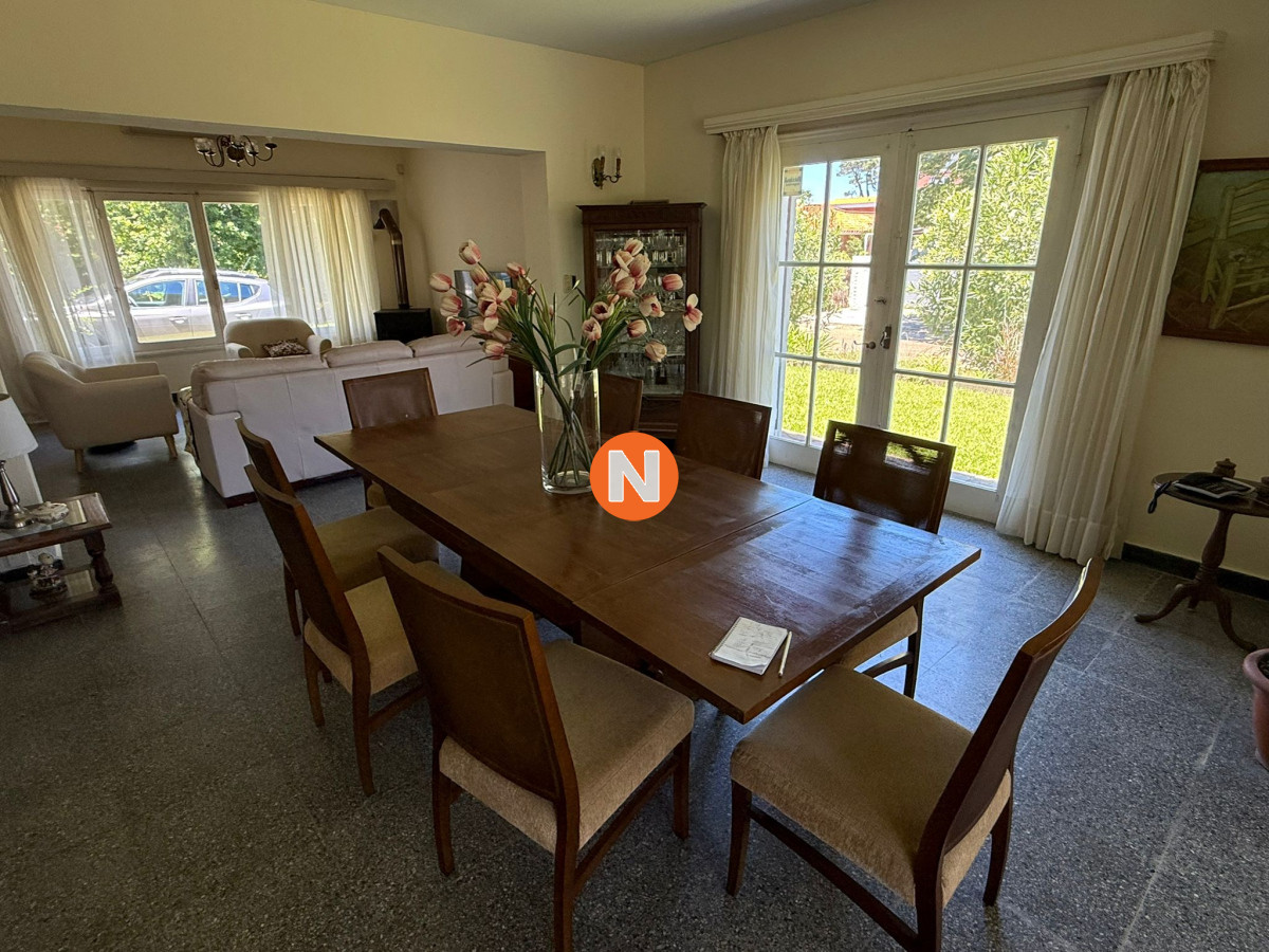 Casa Ref.223109 - Casa a una cuadra del mar en Venta