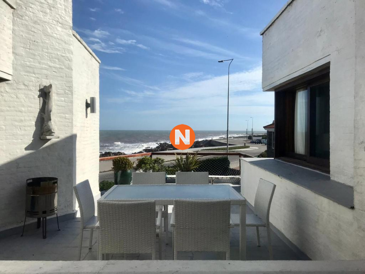 Casa Ref.220126 - Casa a la venta de 6 dormitorios, 7 ambientes en Punta del Este 
