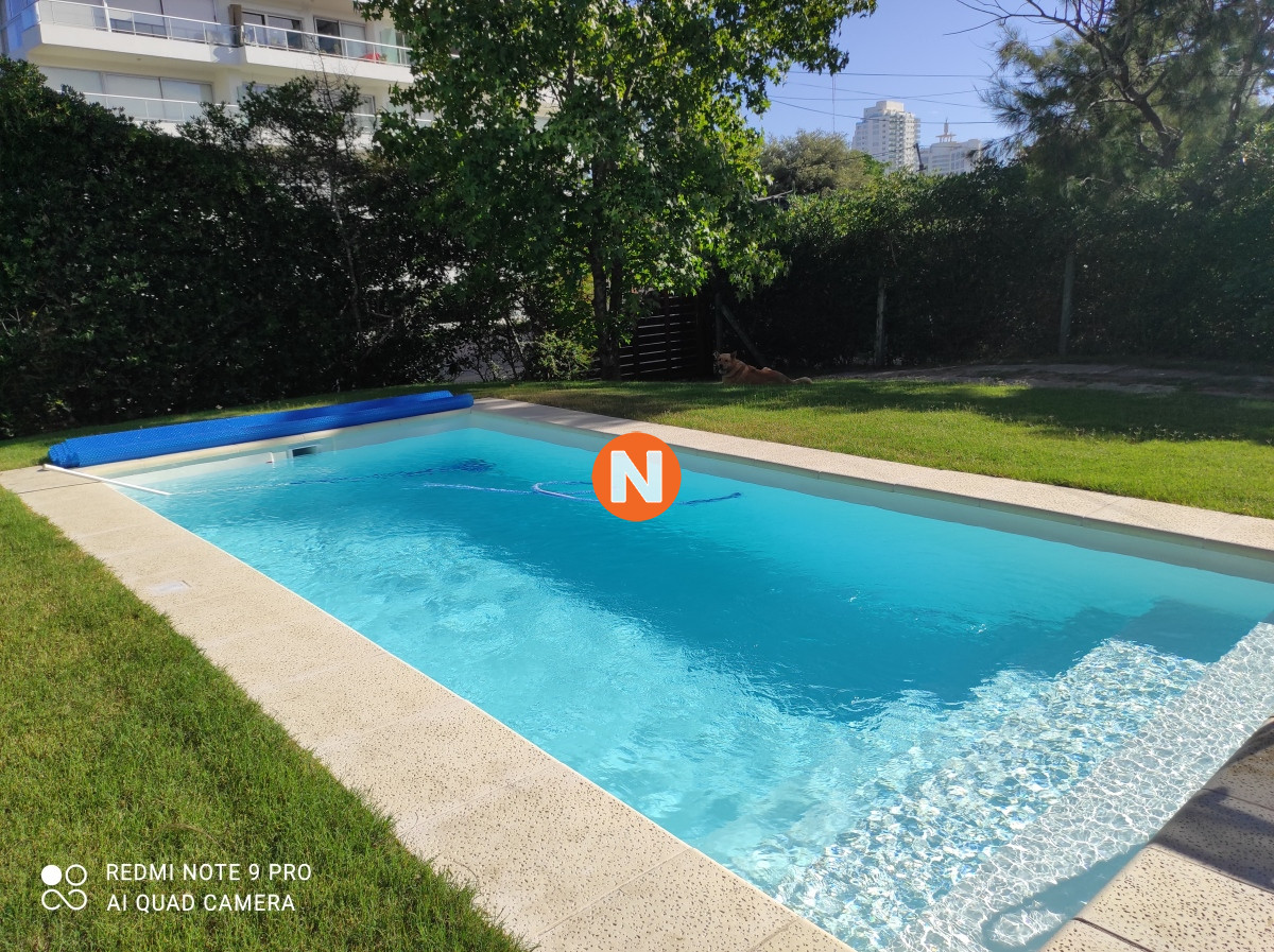 Casa Ref.206143 - Casa en Venta y Alquiler, Aidy Grill, Punta del Este, 4 Dormitorios.