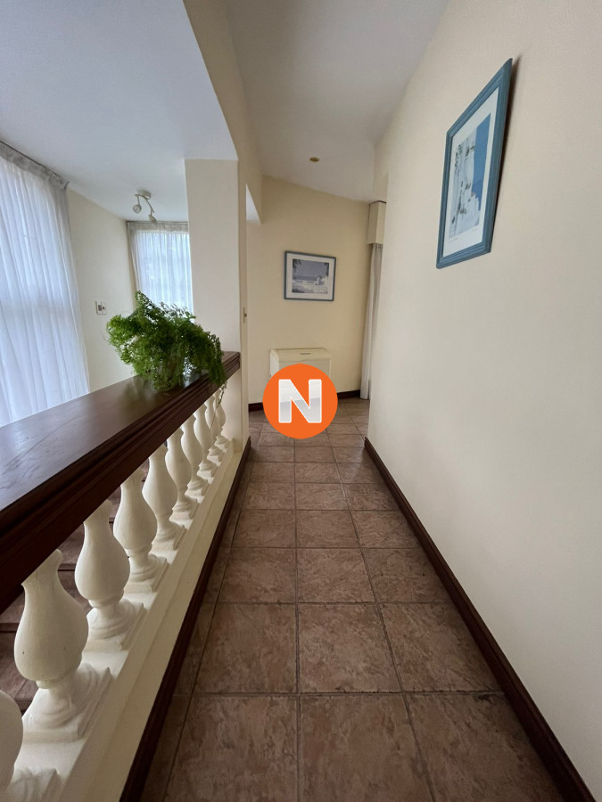 Casa Ref.209012 - Casa en Venta, Cantegril, Punta del Este, 4 Dormitorios.