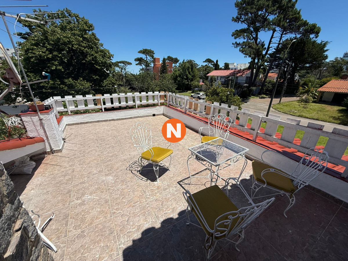 Casa Ref.223109 - Casa a una cuadra del mar en Venta