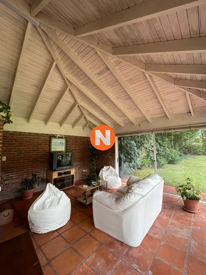 Casa Ref.209012 - Casa en Venta, Cantegril, Punta del Este, 4 Dormitorios.