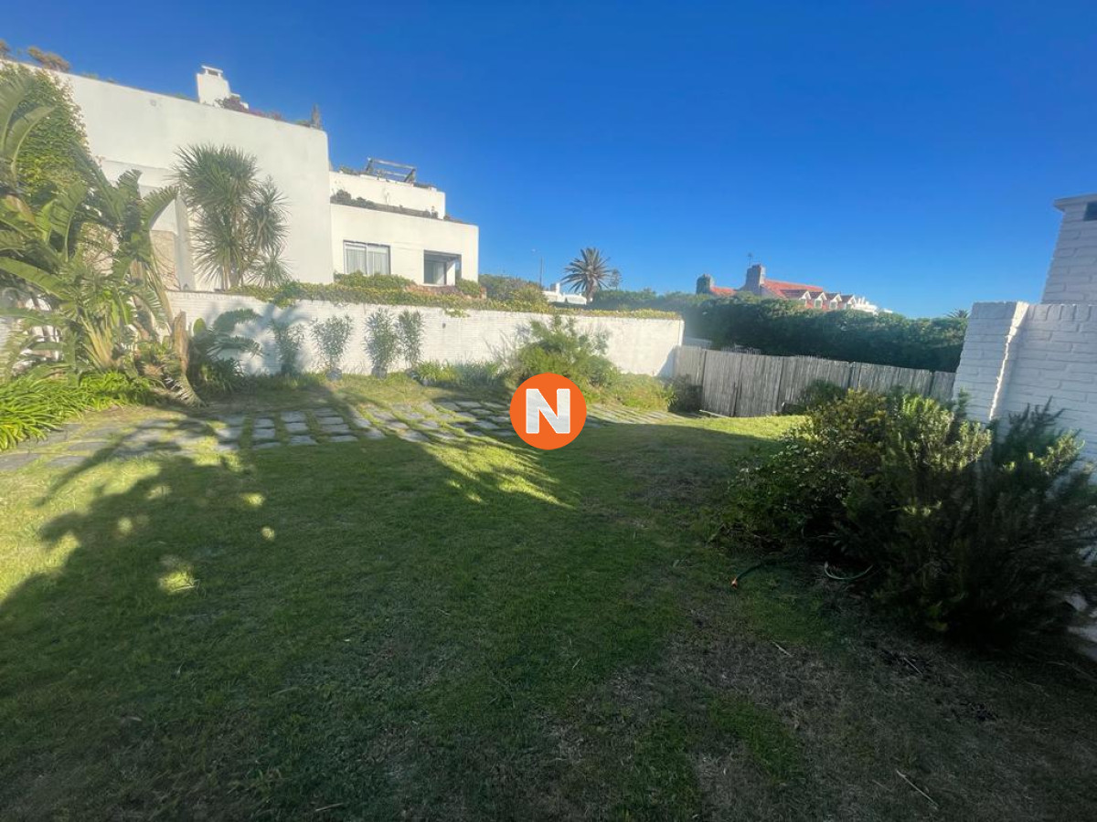 Casa Ref.220267 - Casa en alquiler en la Peninsula de Punta del Este 