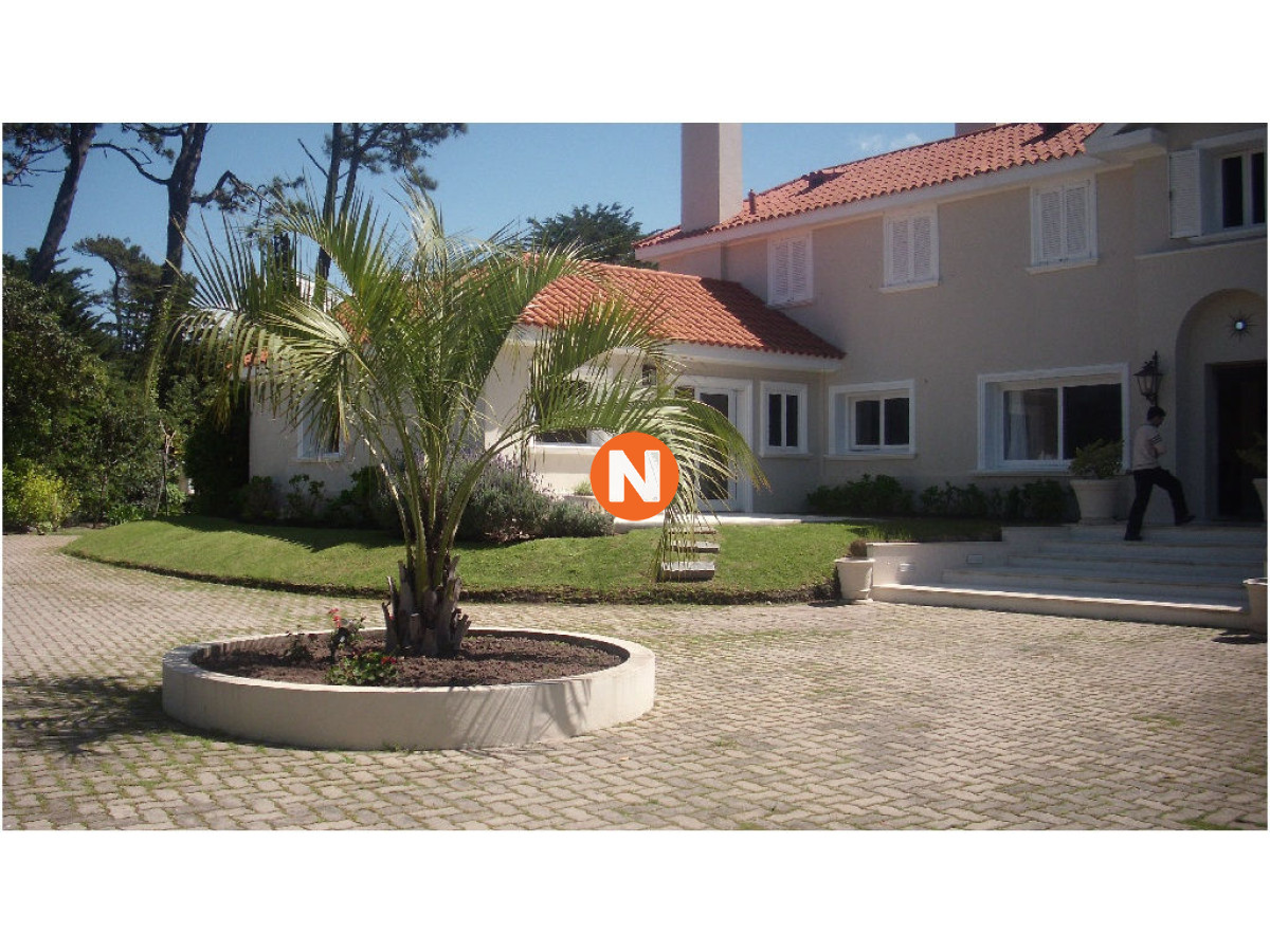 casa en venta y alquiler, golf, punta del este, 5 dormitorios. - nlv205644c