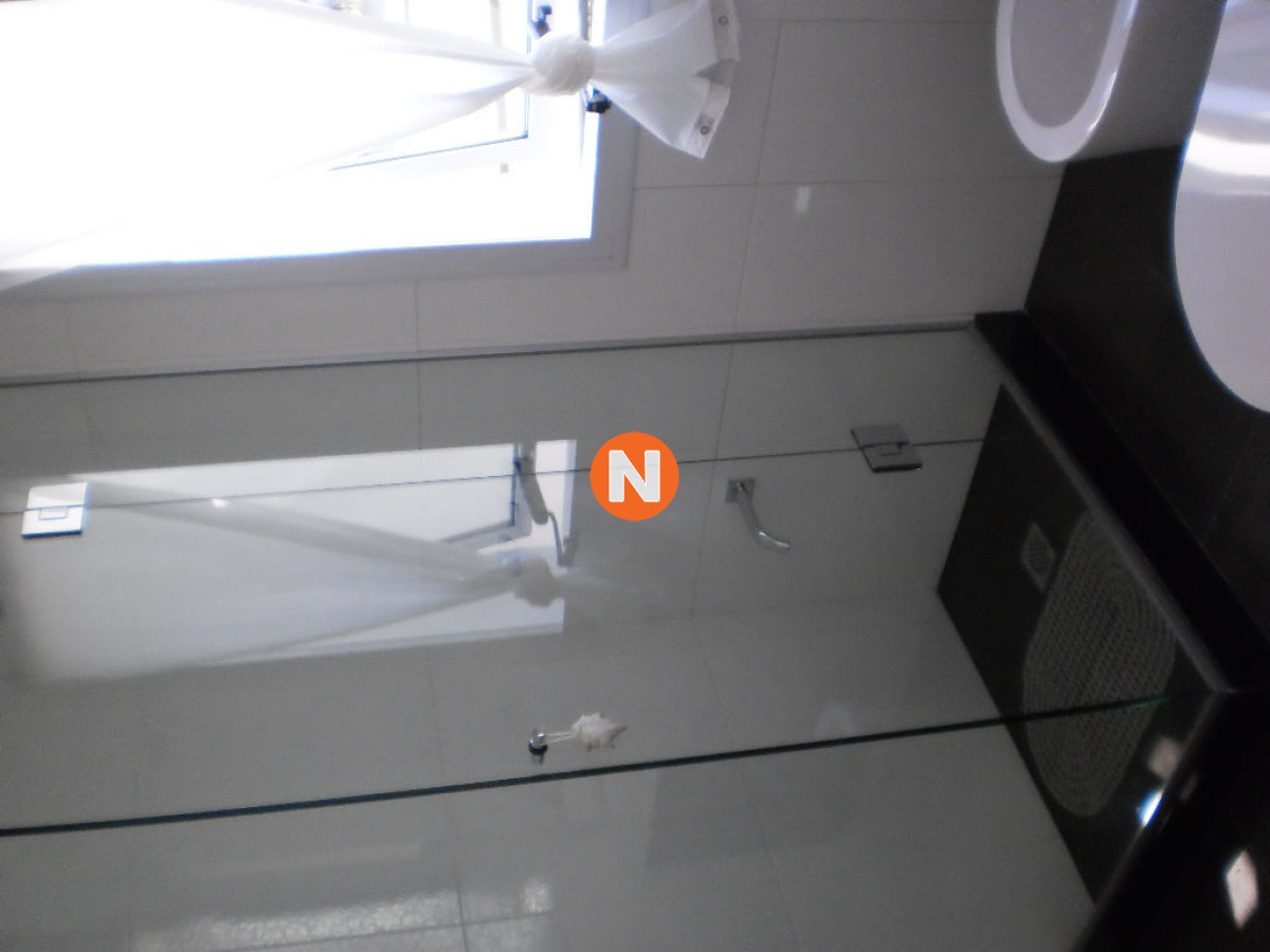 Casa Ref.207825 - Casa en Venta y Alquiler, Mansa, Punta del Este, 4 Dormitorios.