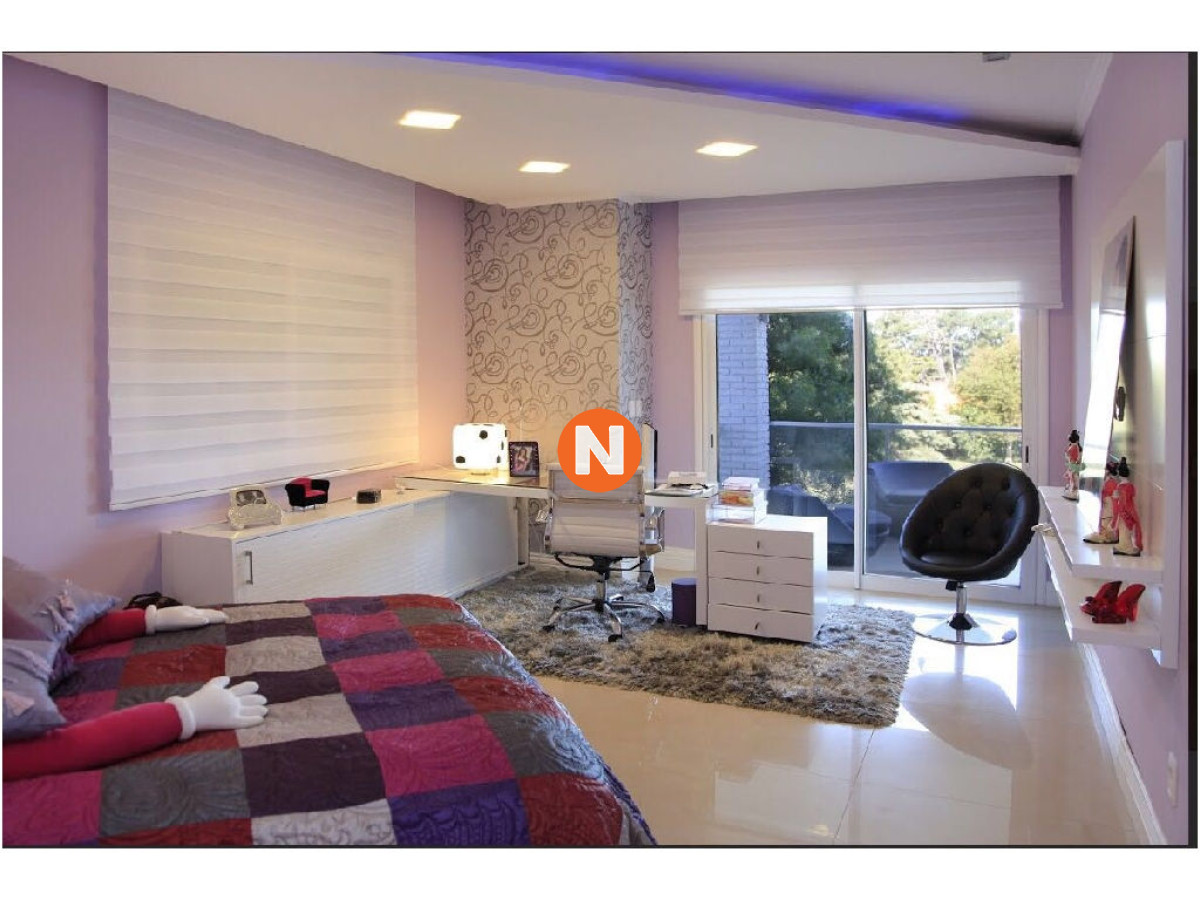 Casa Ref.207848 - Casa mansion  de lujo en venta  Punta del Este, 8 Dormitorios.