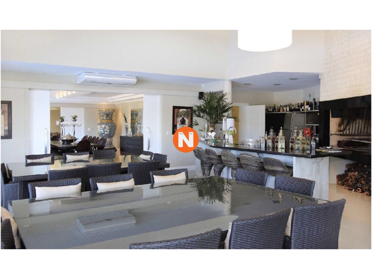 Casa Ref.207848 - Casa mansion  de lujo en venta  Punta del Este, 8 Dormitorios.