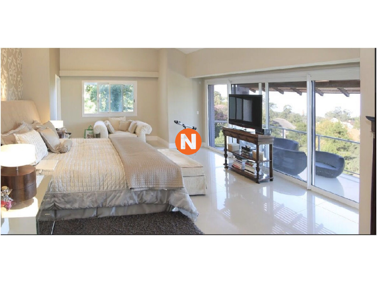 Casa Ref.207848 - Casa mansion  de lujo en venta  Punta del Este, 8 Dormitorios.