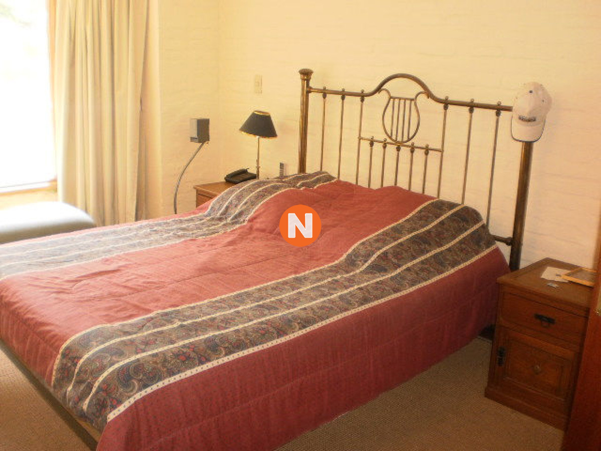 Casa Ref.208407 - Oportunidad Solida Casa en Pinares, 3 dormitorios, Punta del este