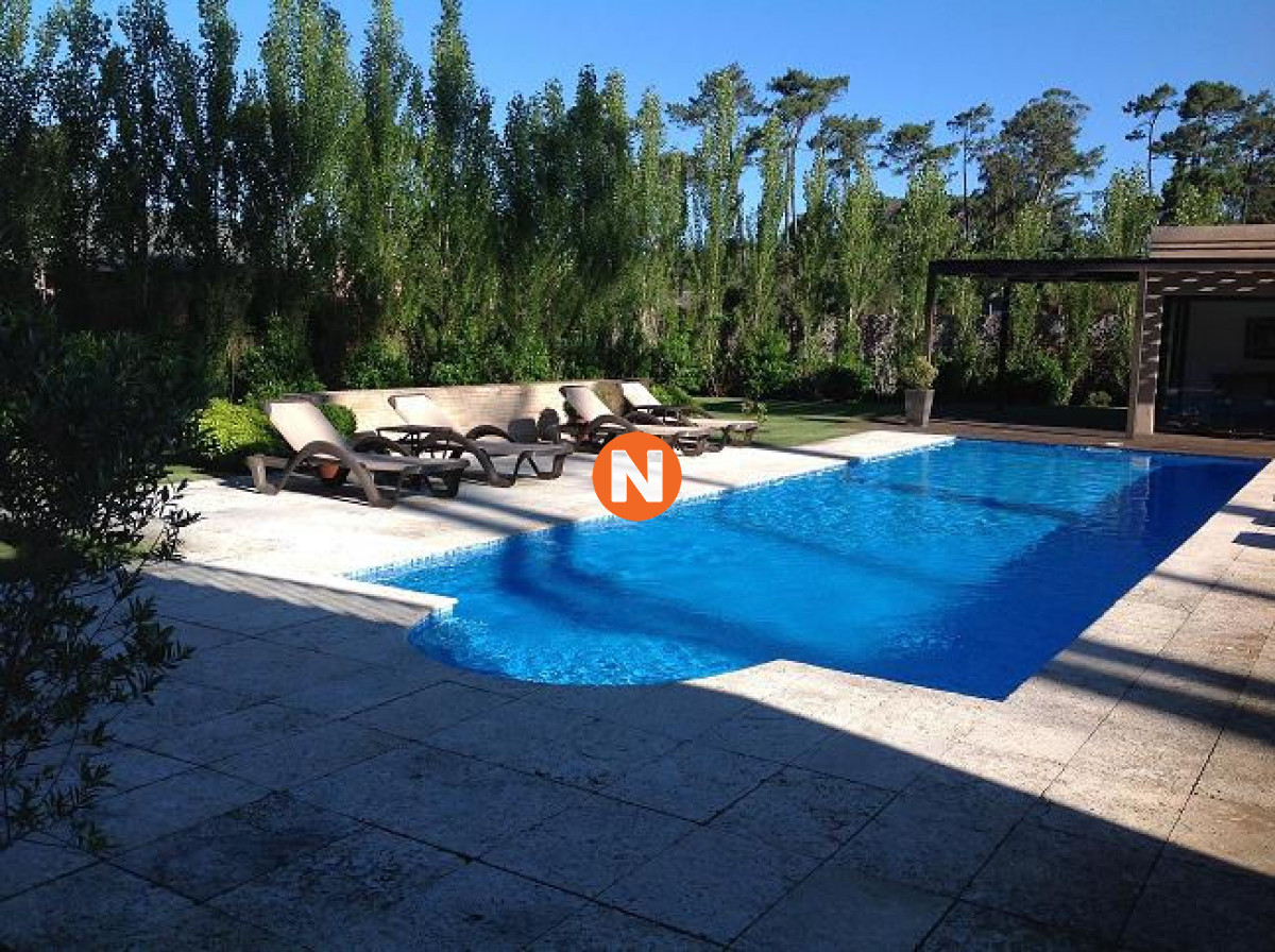 Casa Ref.209043 - Espectacular Casa venta y alquiler de temporada