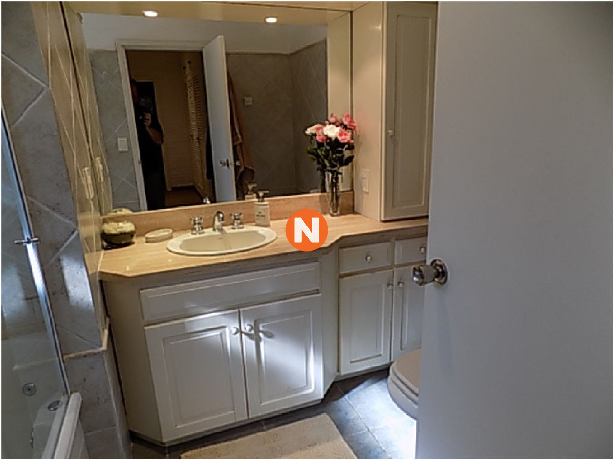 Casa Ref.209748 - Casa en Venta y Alquiler, Mansa, Punta del Este, 6 Dormitorios.
