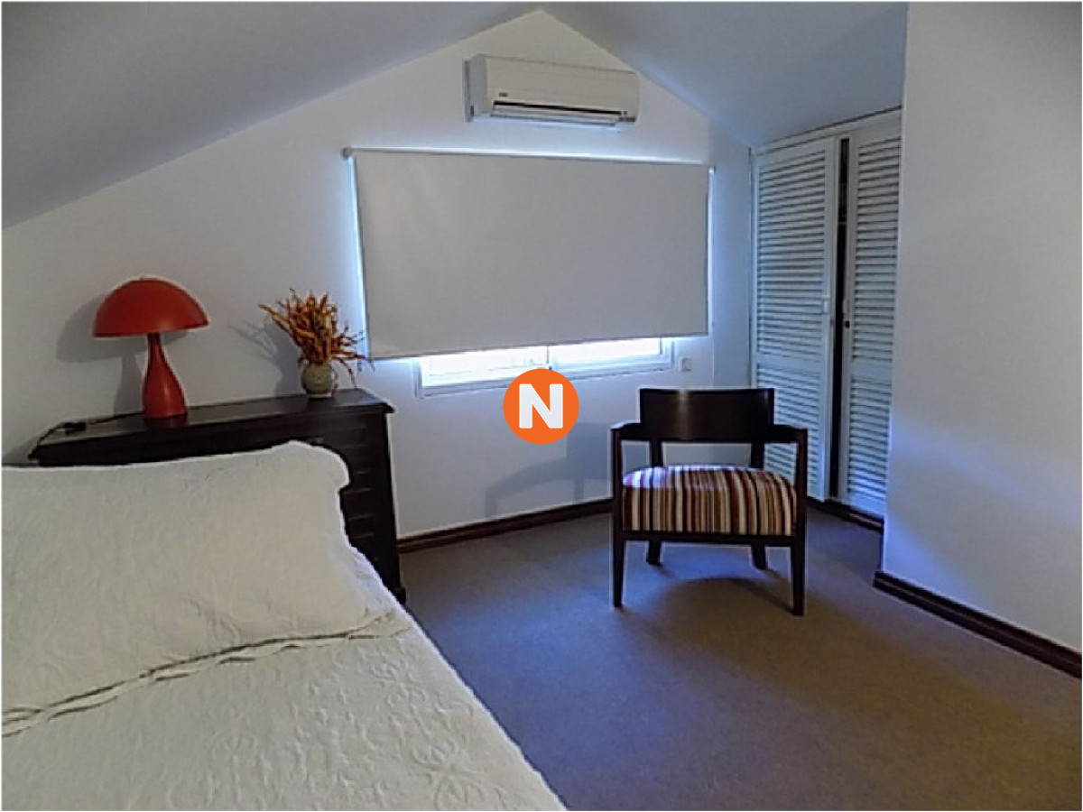 Casa Ref.209748 - Casa en Venta y Alquiler, Mansa, Punta del Este, 6 Dormitorios.