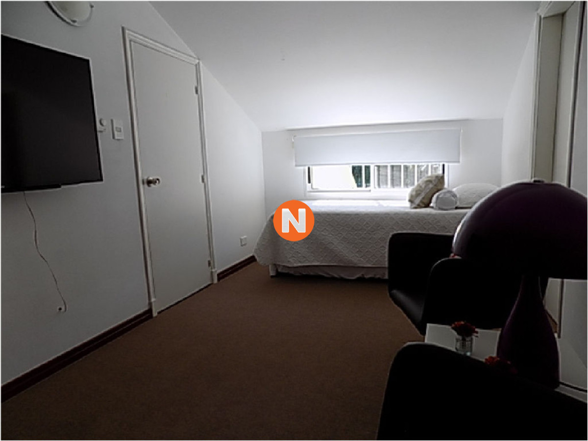Casa Ref.209748 - Casa en Venta y Alquiler, Mansa, Punta del Este, 6 Dormitorios.