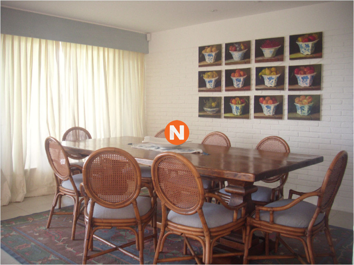 Casa Ref.205811 - VENTA DE CASA DE 5 DORMITORIOS EN PRIMERA LINEA EN BRAVA PUNTA DEL ESTE 