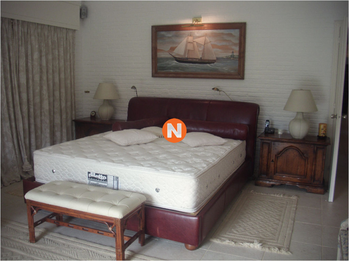 Casa Ref.205811 - VENTA DE CASA DE 5 DORMITORIOS EN PRIMERA LINEA EN BRAVA PUNTA DEL ESTE 