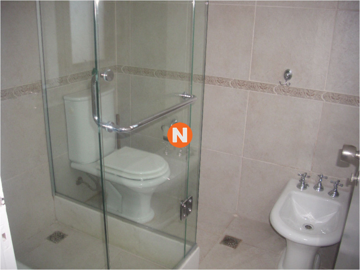 Casa Ref.205811 - VENTA DE CASA DE 5 DORMITORIOS EN PRIMERA LINEA EN BRAVA PUNTA DEL ESTE 