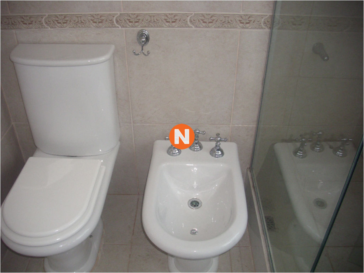 Casa Ref.205811 - VENTA DE CASA DE 5 DORMITORIOS EN PRIMERA LINEA EN BRAVA PUNTA DEL ESTE 