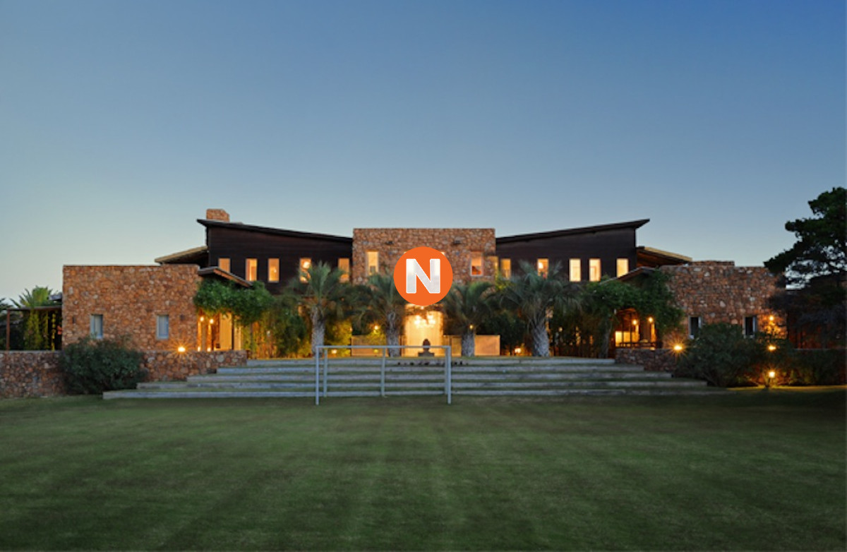 exclusiva casa en josé ignacio,  mansion  frente al mar en venta , 6 dormitorios. - nlv207141c