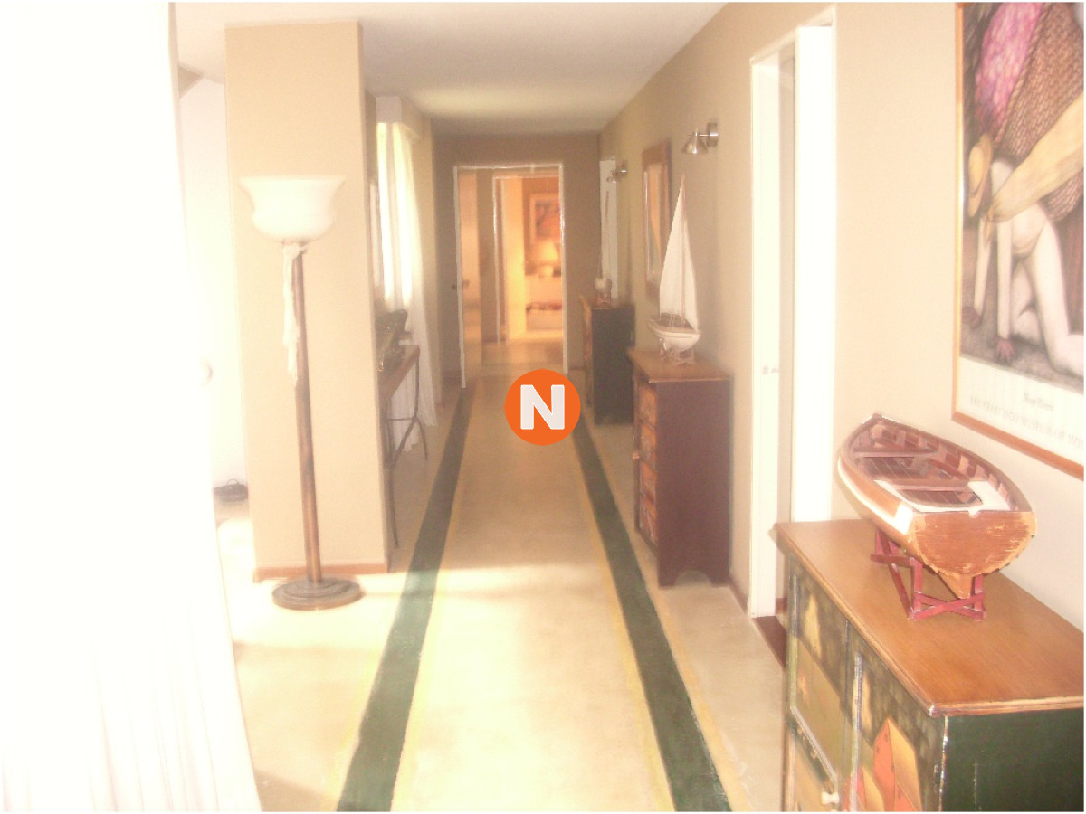 Casa Ref.205044 - Casa en Venta y Alquiler, San Rafael, Punta del Este, 5 Dormitorios.
