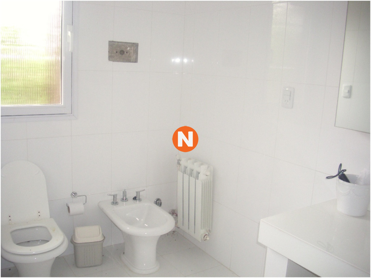 Casa Ref.205044 - Casa en Venta y Alquiler, San Rafael, Punta del Este, 5 Dormitorios.