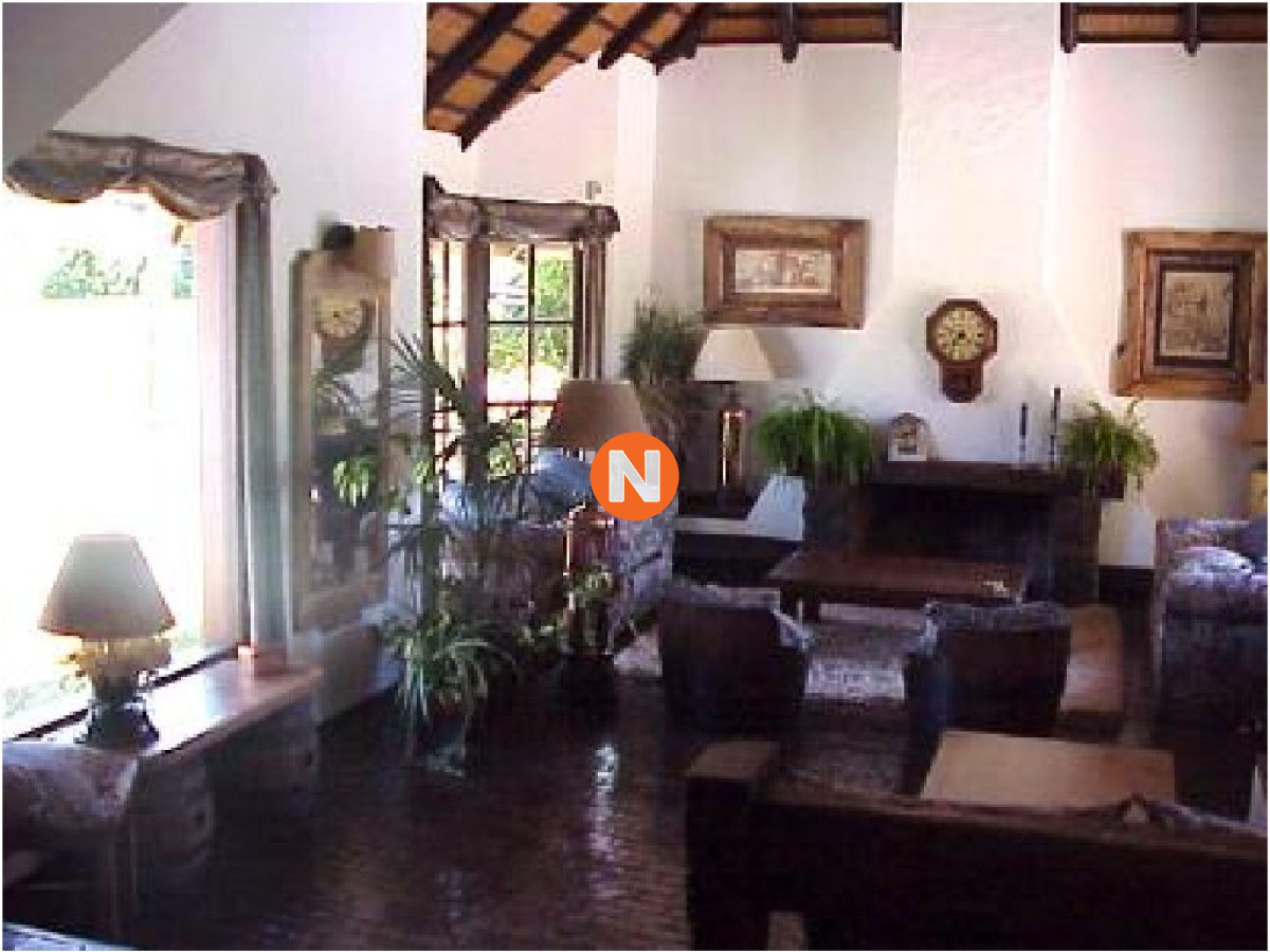 Casa Ref.205150 - Casa en alquiler, Punta del Este 5 dormitorios