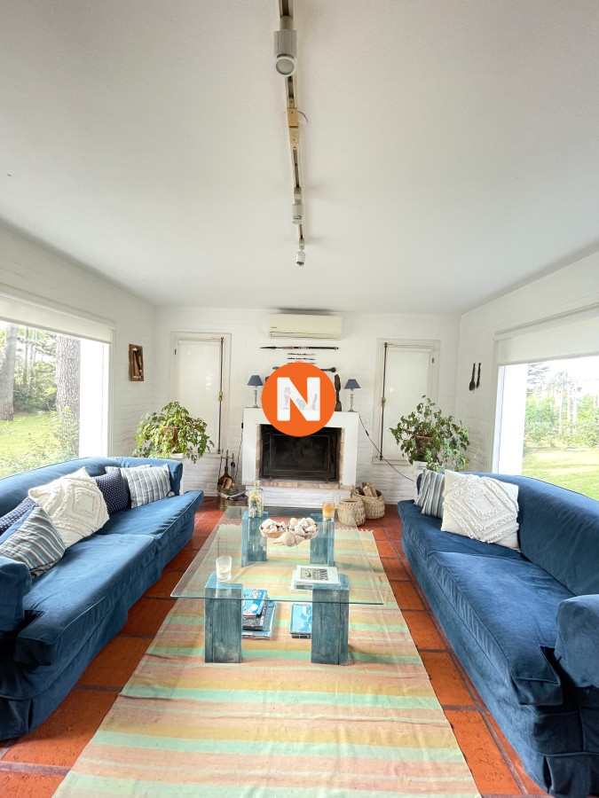 Casa Ref.205181 - Casa en Venta y Alquiler, La Barra, La Barra, 3 Dormitorios.