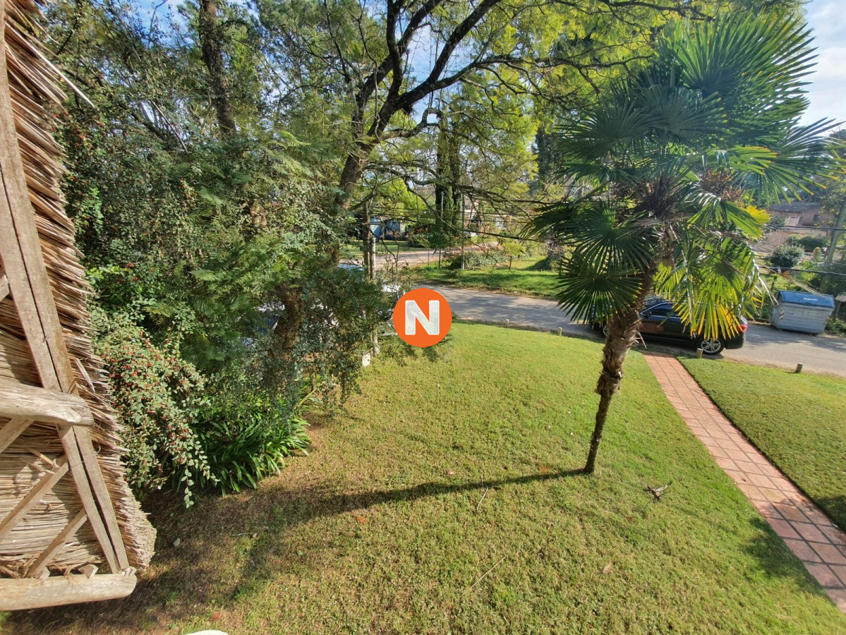Casa Ref.216615 - Casa en venta Pinares!