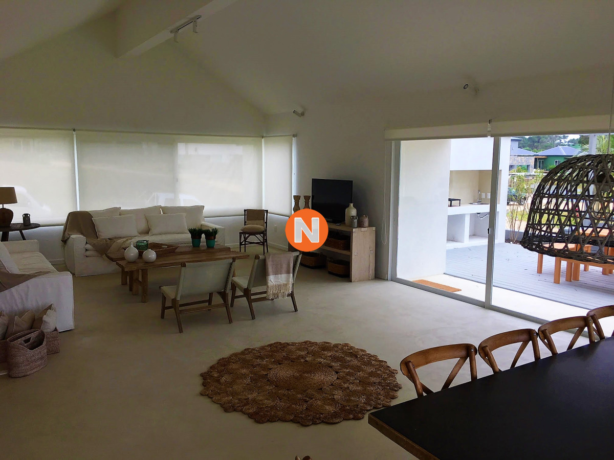 Casa Ref.214285 - Casa en alquiler, 5 dormitorios, Pinar del Faro