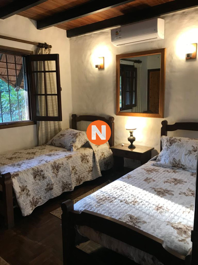 Casa Ref.205120 - Casa en Venta, Golf, Punta del Este, 4 Dormitorios.