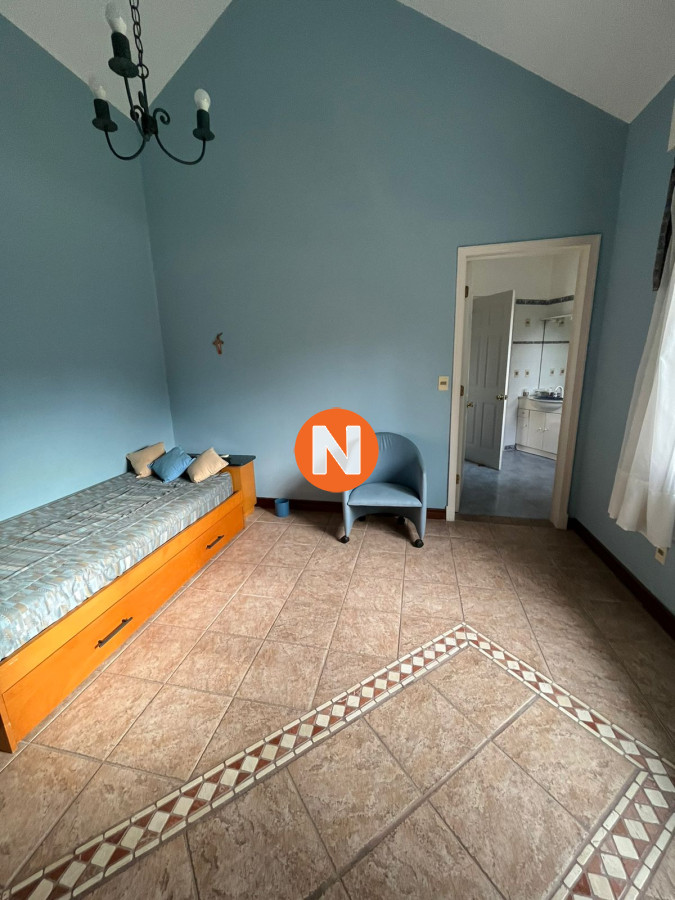 Casa Ref.209012 - Casa en Venta, Cantegril, Punta del Este, 4 Dormitorios.