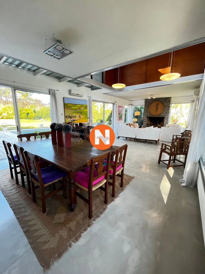 Casa Ref.207874 - Casa en Venta y Alquiler, Rincón del Indio, Punta del Este, 3 Dormitorios.