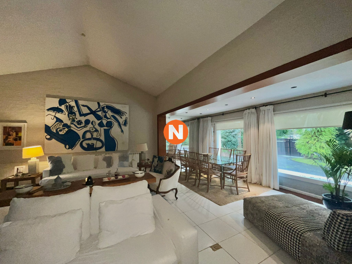 Casa Ref.207154 - Casa en Venta, Mansa, Punta del Este, 3 Dormitorios.