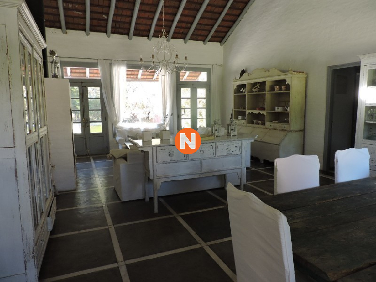 Casa Ref.223506 - Casa en Venta, 7 dormitorios, Punta del Este