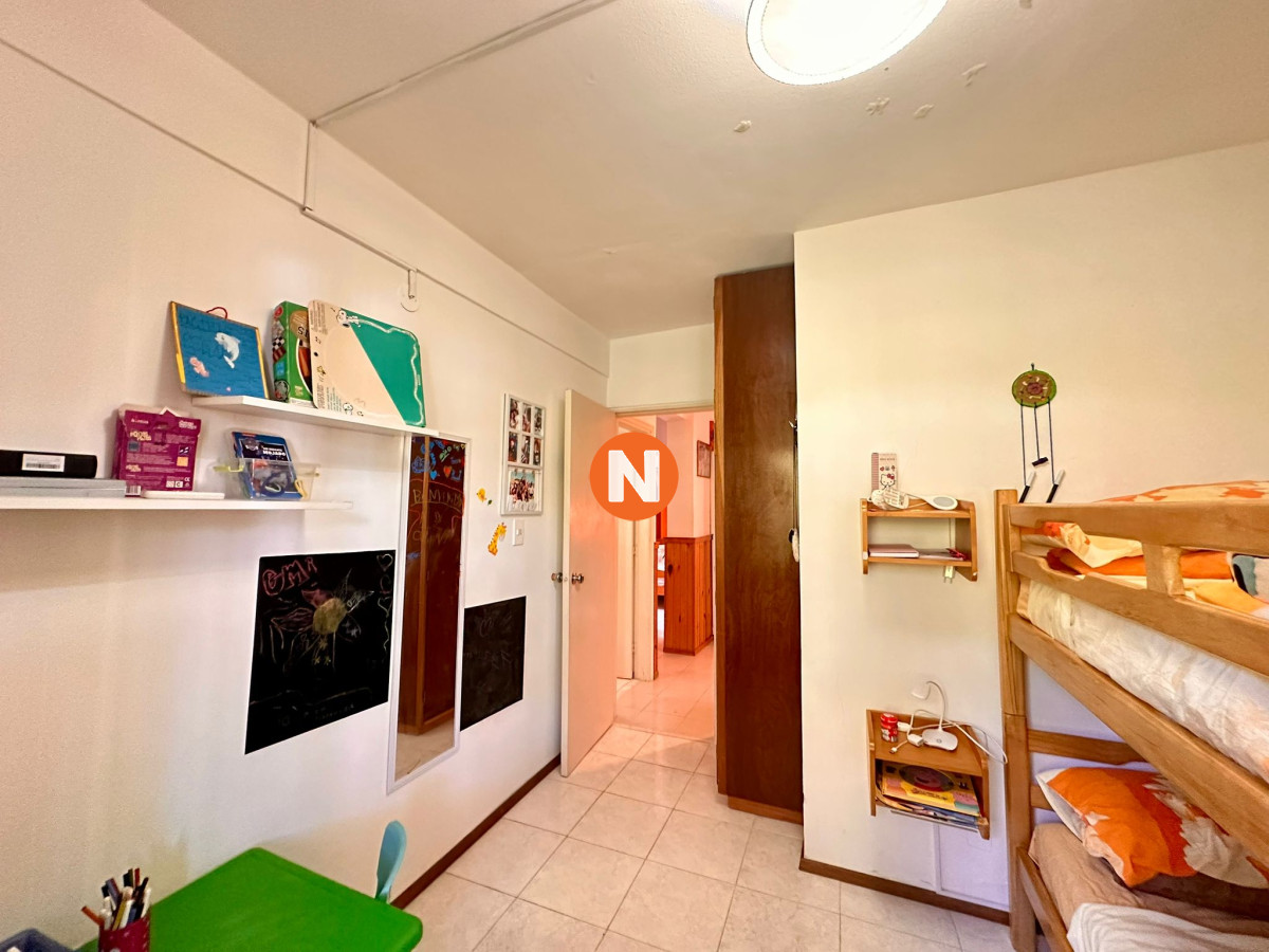 Casa Ref.223265 - En Venta, casa en zona de playa Mansa.. a pasos del mar!!!