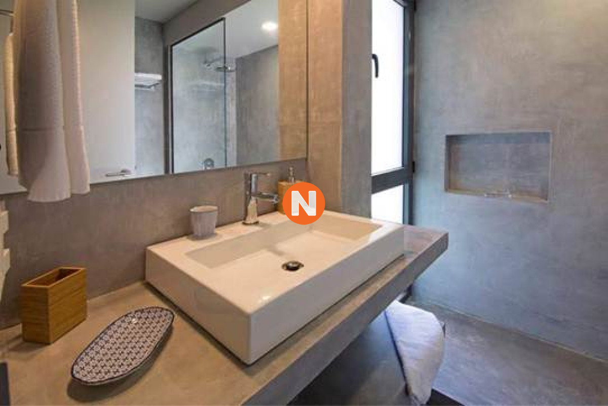 Casa Ref.214621 - Hermosa casa luminosa en inmejorable ubicación sobre el mar