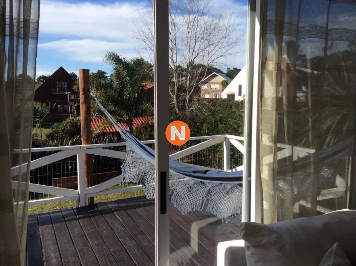 Casa Ref.220629 - VENTA DE CASA DE 3 DORMITORIOS CON VISTA AL MAR EN PINARES PUNTA DEL ESTE 