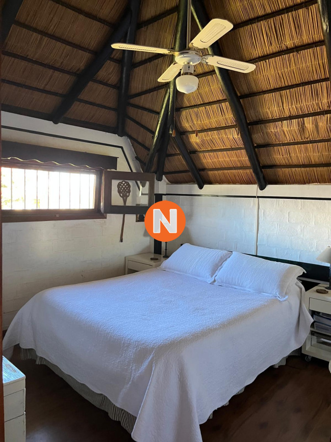 Casa Ref.223811 - Venta de casa de 4 dormitorios en Pinares