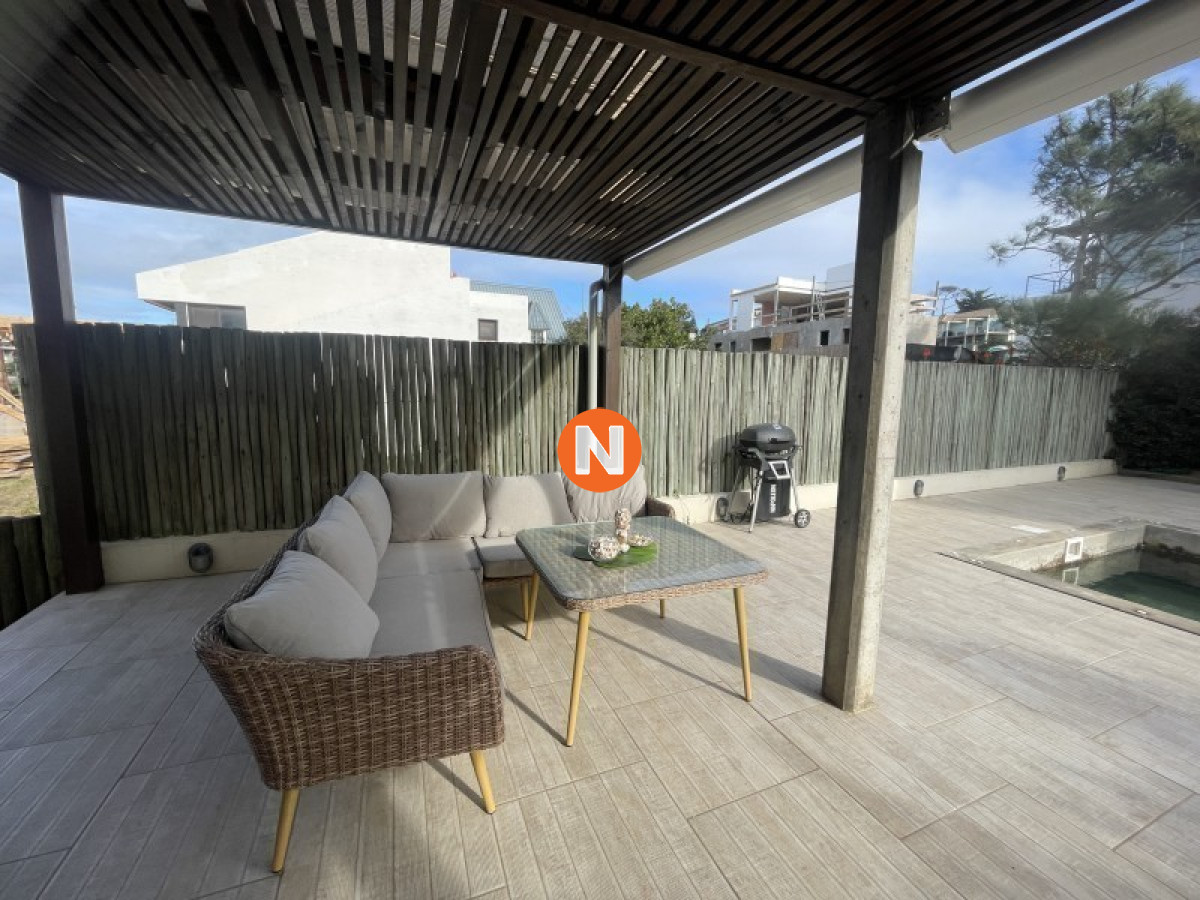 Casa Ref.223500 - Casa en Venta, 5 dormitorios, La Barra