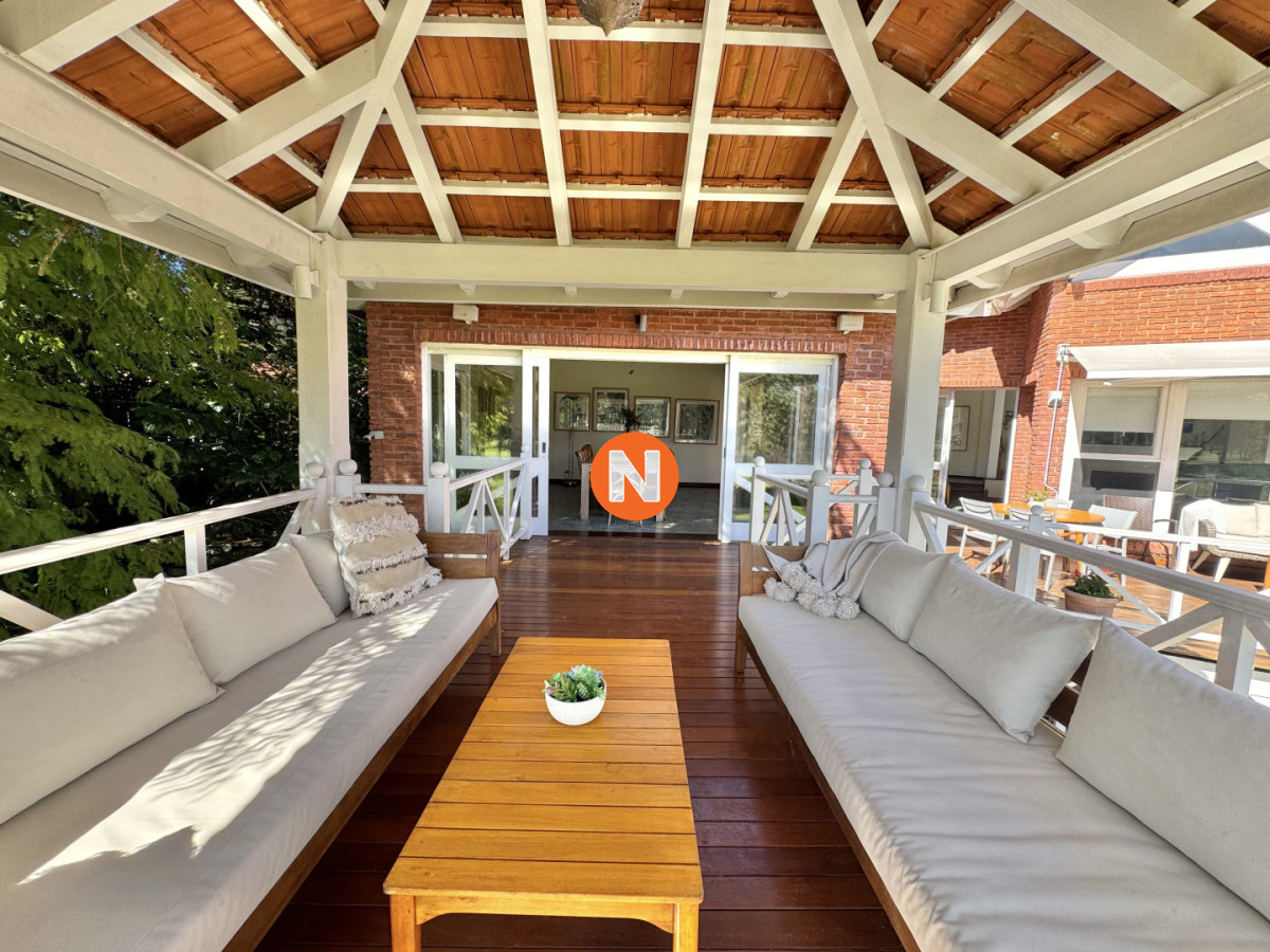 Casa Ref.205482 - ESPECTACULAR CASA EN EL GOLF DE 5 DORMITORIOS EN VENTA