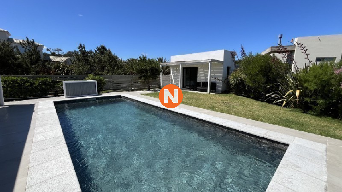 Casa Ref.223503 - Casa en Venta, 5 dormitorios, La Barra