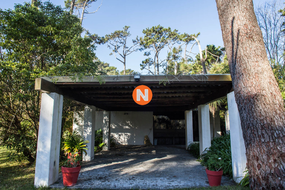Casa Ref.205610 - Hermosa Casa en Venta y Alquiler Zona  Golf, Punta del Este, 4 Dormitorios, House in sale!!!!