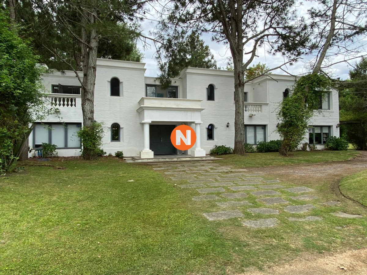 Casa Ref.205176 - Casa en Venta y Alquiler, Rincón del Indio, Punta del Este, 4 Dormitorios.