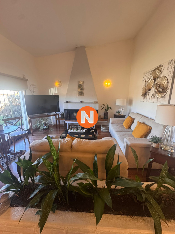 Casa Ref.223817 - Venta de casa de 3 dormitorios