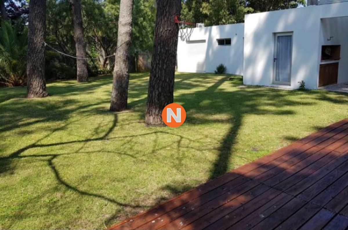 Casa Ref.219757 - La casa en barrio muy privilegiado por su tranquilidad