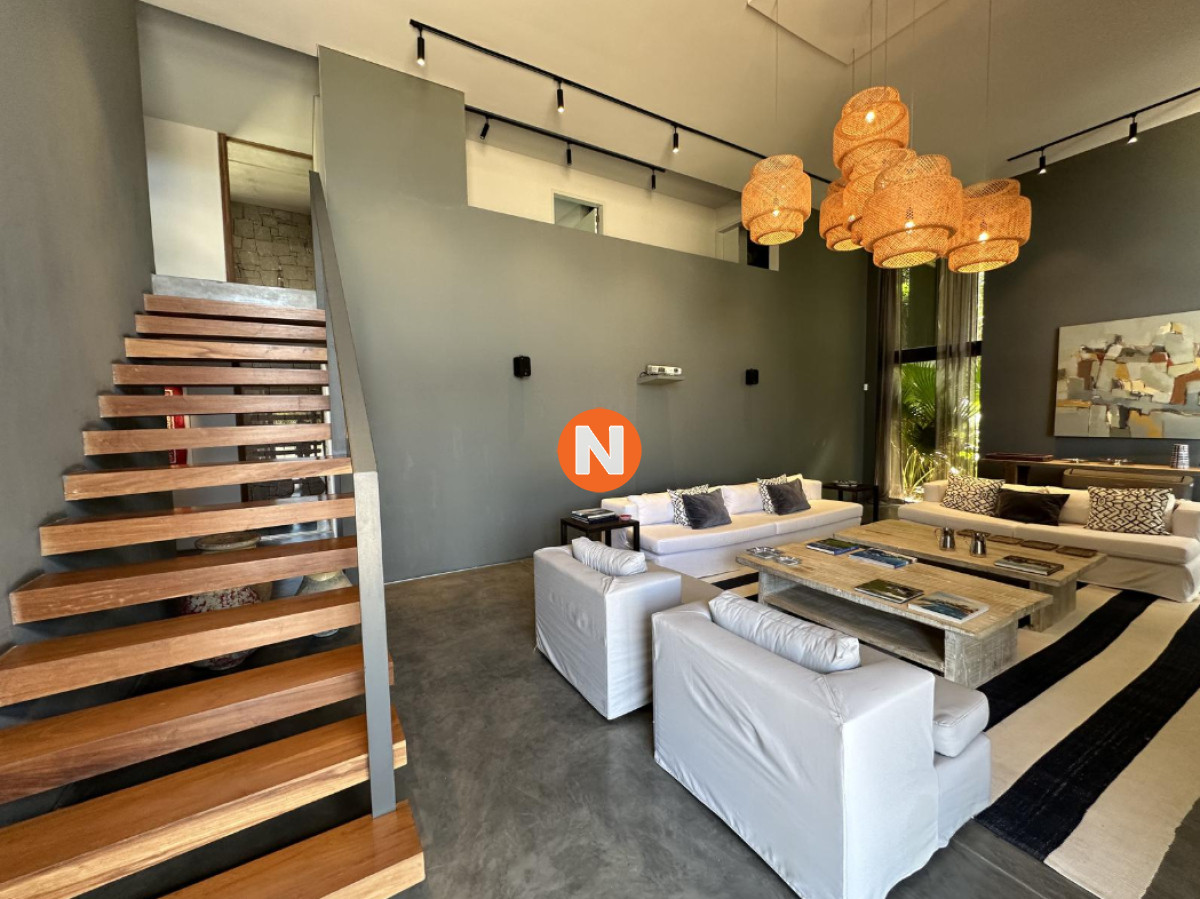 Casa Ref.223708 - Casa, 5 dormitorios, Manantiales, En Venta