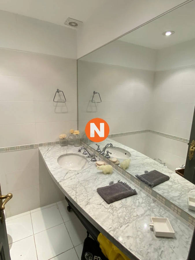 Casa Ref.205176 - Casa en Venta y Alquiler, Rincón del Indio, Punta del Este, 4 Dormitorios.